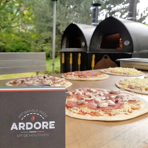 Pizza op een communiefeest