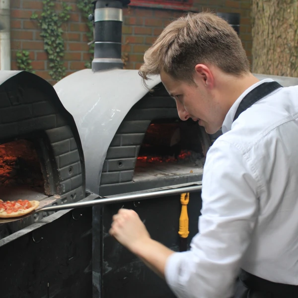 Pizza op een bedrijfsfeest