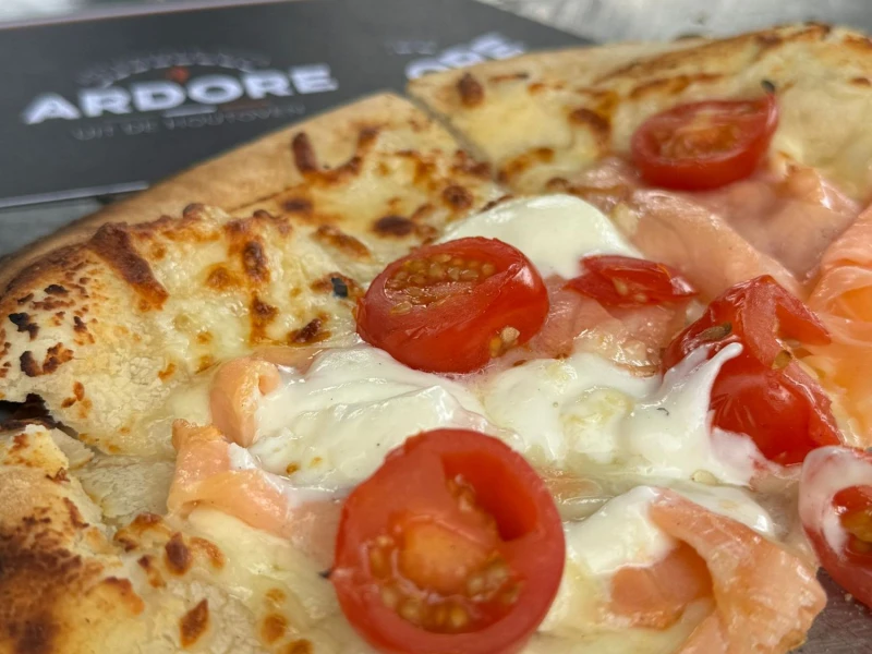 Pizza foodtruck catering met echte houtoven